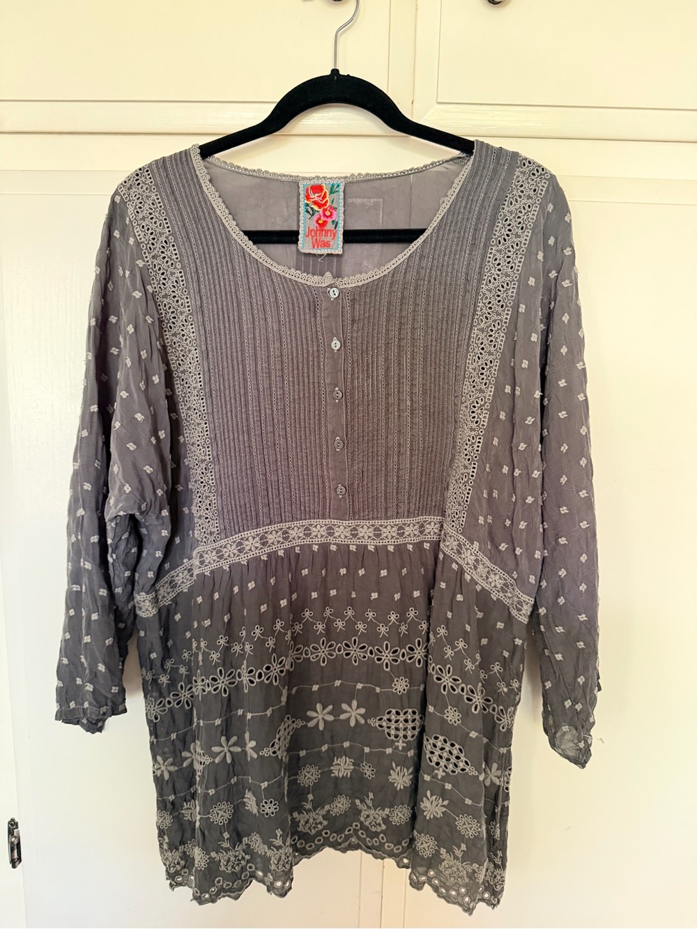 Johnny Was Gray Embroidered Boho Tunic Top with Lace Trim